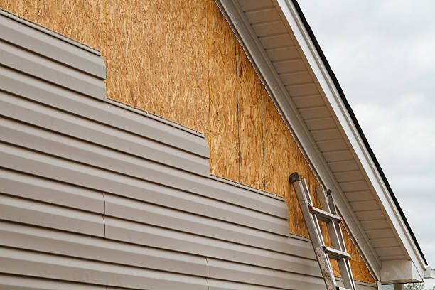 24/7 Emergency Vinyl Siding experts in Strongsville, OH